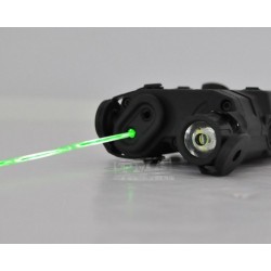 FMA  AN/PEQ-15 laser verde con linterna BK